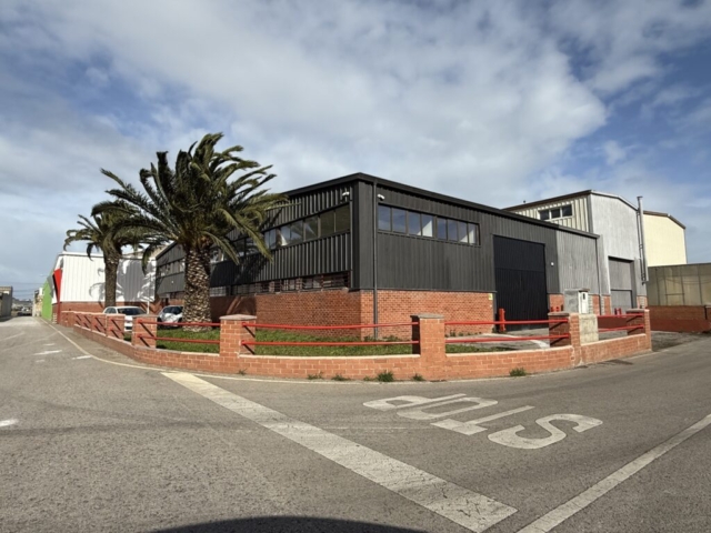 Redytel Seguridad. Instalaciones Cantabria. CCTV, Incendio, Intrusión, Control Accesos, Vigilantes, Telecomunicaciones